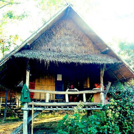 Giant House Riverside Pai Buitenkant foto